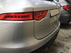 Автомобиль Jaguar F‑PACE для аренды в Женеве