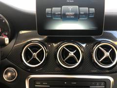 Автомобиль Mercedes-Benz GLA 200 для аренды в Винтертуре