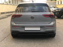 Автомобиль Volkswagen Golf 8 для аренды в Лозанне