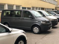 Автомобиль Volkswagen Transporter T6 (9 мест) для аренды в Лозанне